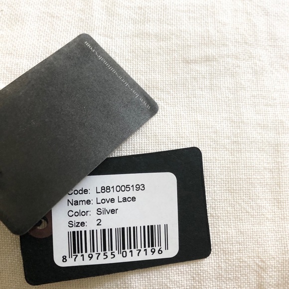 Love story satin and lace silver bralette - Picture 5 of 5